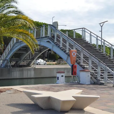 公寓 A 350m De La Et Du Port Fréjus