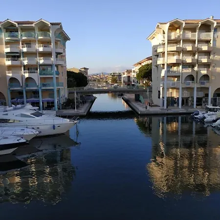 Appartamento à 350m De La Et Du Port Fréjus